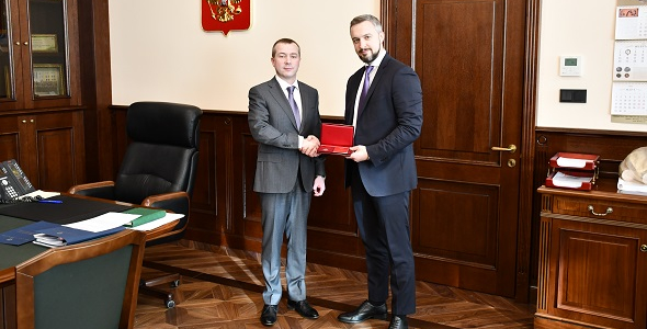 Председатель Правления МБЭС награжден медалью Российской Федерации