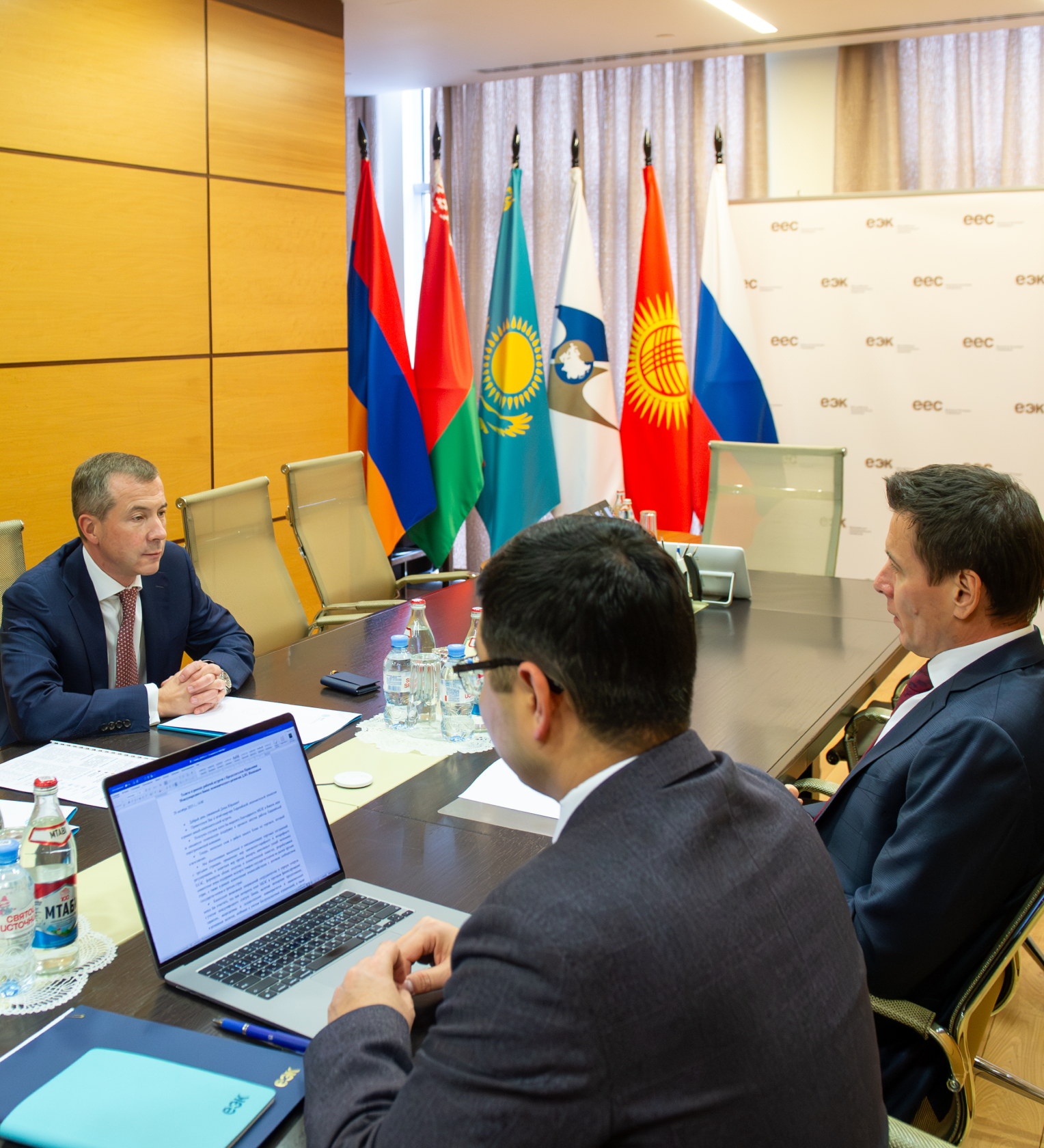 IBEC and the Eurasian Economic Commission discuss development of cooperation in trade finance